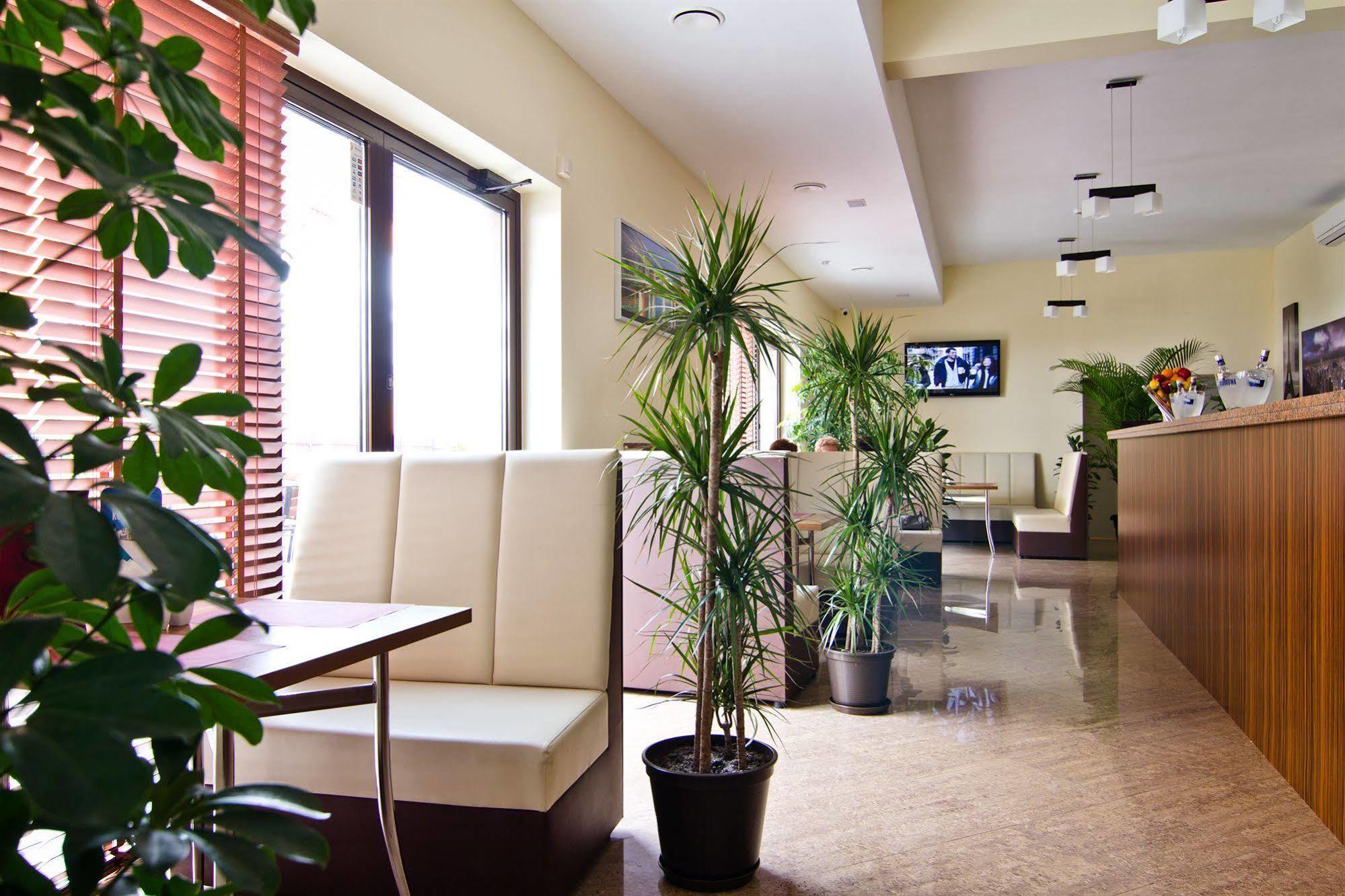 Versal Airport Modlin Nowy Dwor Mazowiecki Ngoại thất bức ảnh